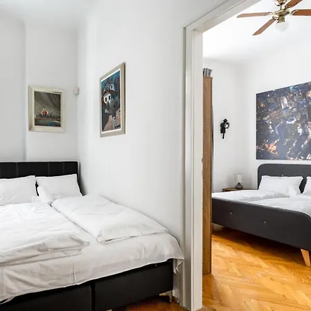 Your 3bdrm Close To The Buda Castle