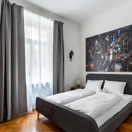 Your 3bdrm Close To The Buda Castle