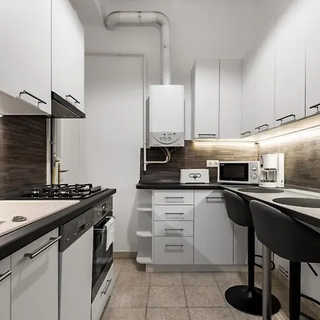 Your 3bdrm Close To The Buda Castle