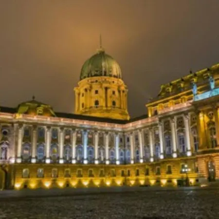 Apartment Your 3bdrm Close To The Buda Castle Budapest