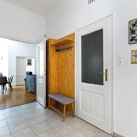 Appartamento Your 3bdrm Close To The Buda Castle