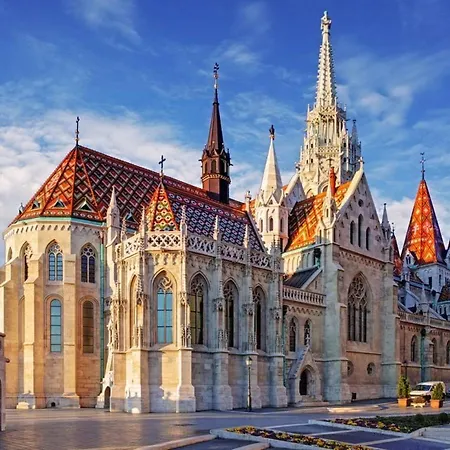 Your 3bdrm Close To The Buda Castle